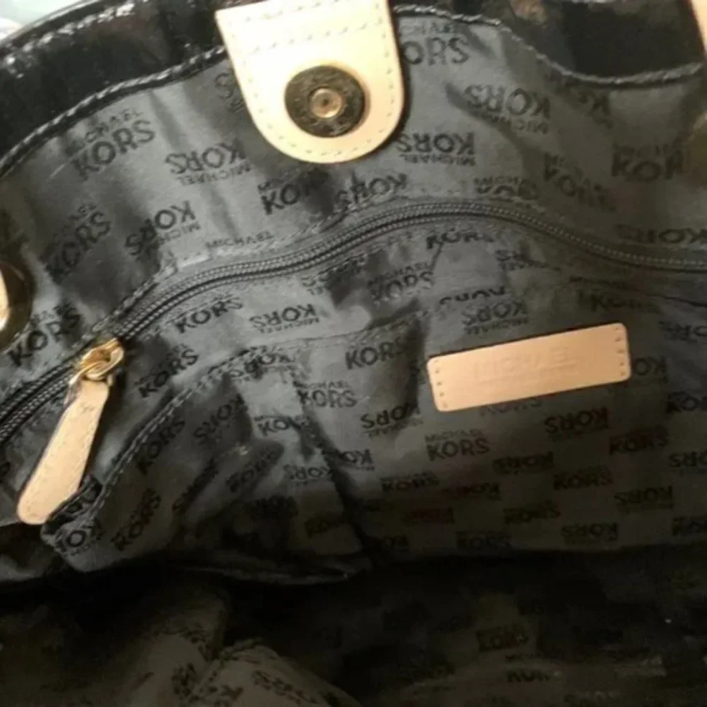 Michael Kors Jet Set Black Patent Leather Tote - Picture 3 of 4